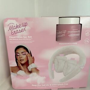 MakeUp Eraser Pink and White Makeup Brushes